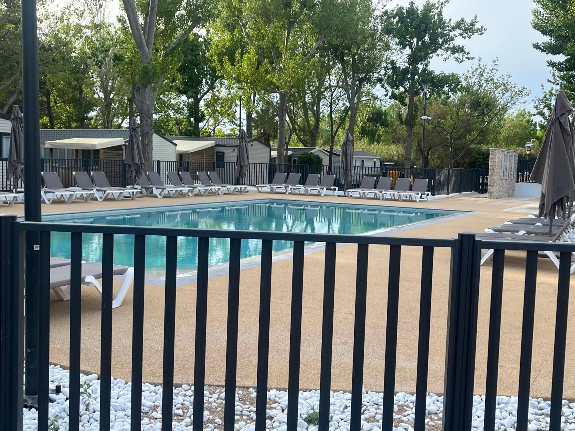 Camping La Marine 勒格罗-迪鲁瓦 外观 照片